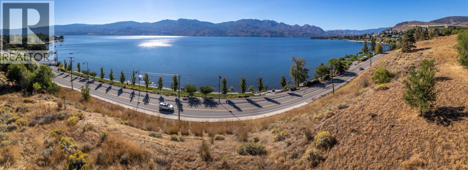  2160 Boucherie Road, West Kelowna