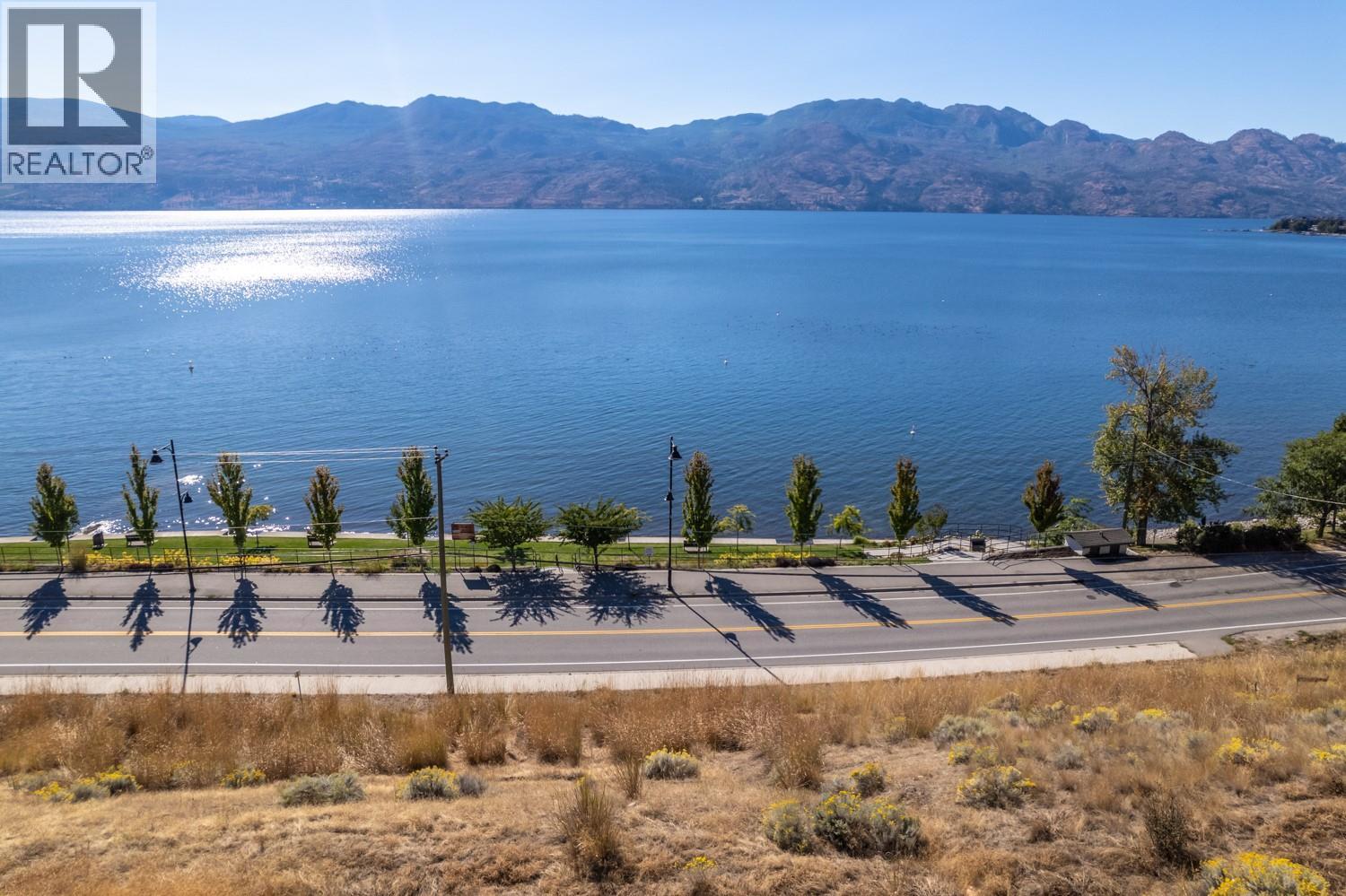  2160 Boucherie Road, West Kelowna