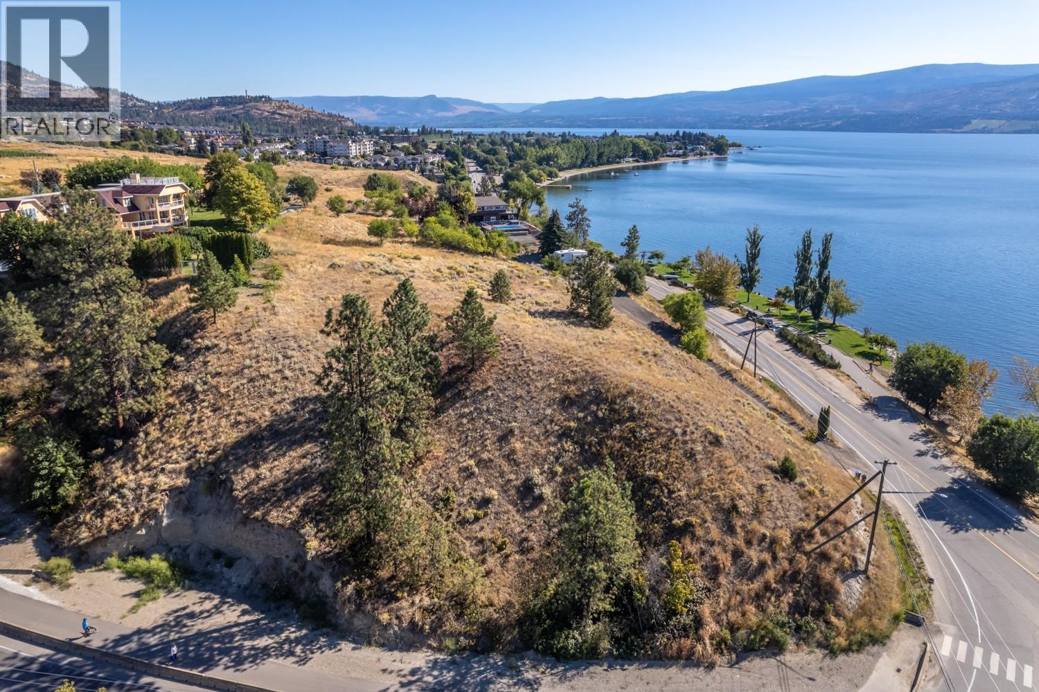  2160 Boucherie Road, West Kelowna