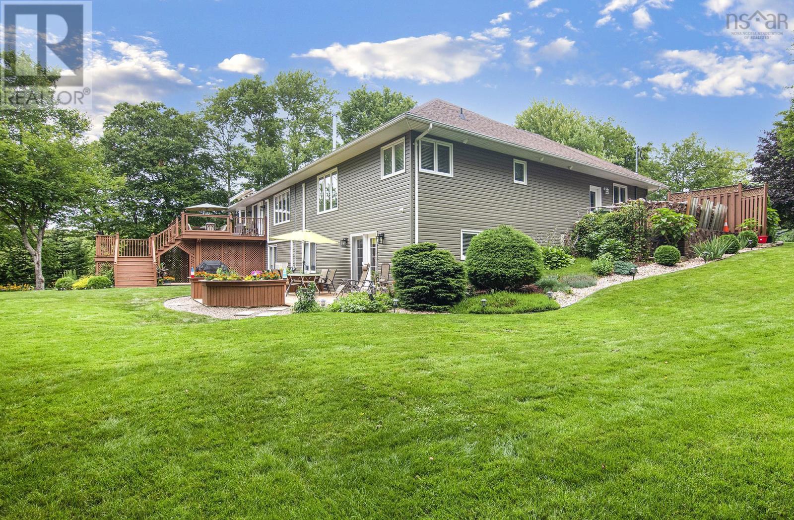 Property 36 of 49 of 182 Thompson Run