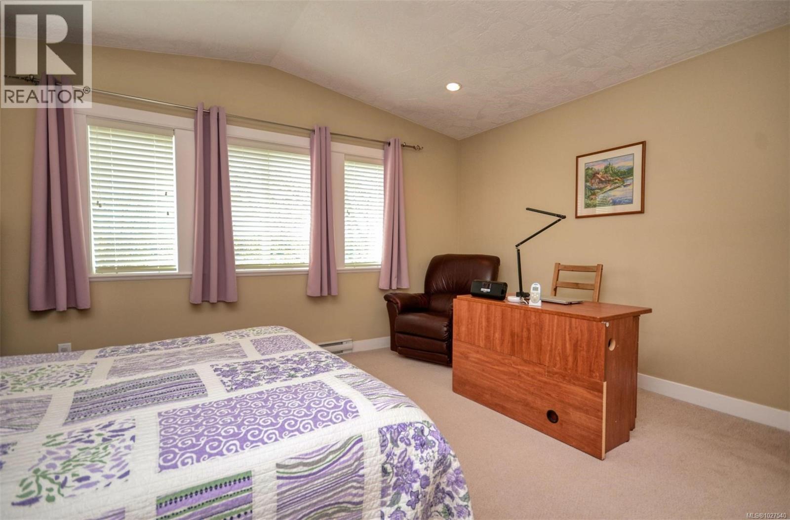  992 Dunford Avenue, Langford