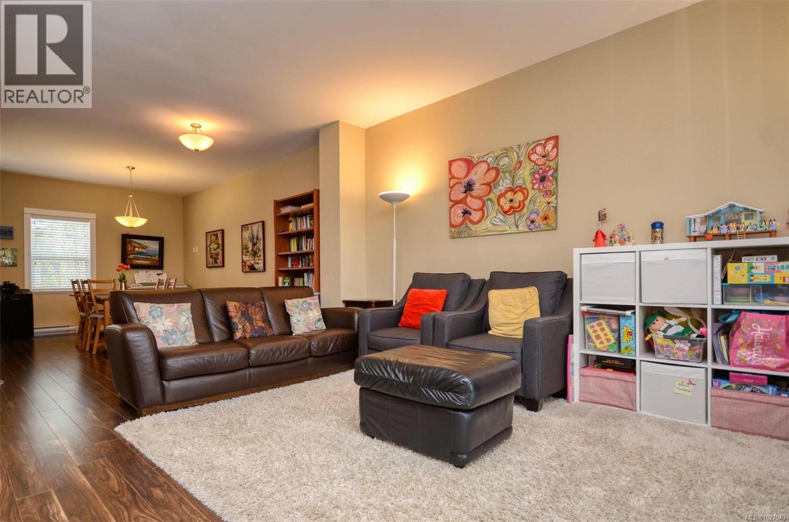  992 Dunford Avenue, Langford