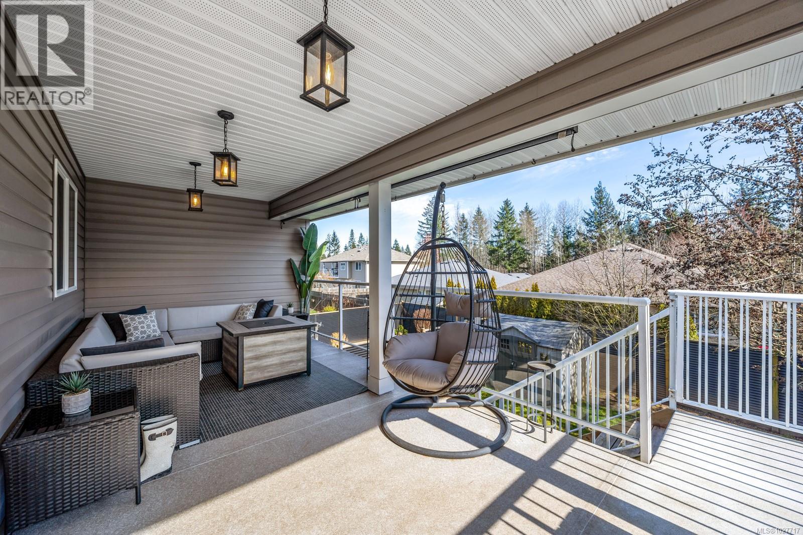 826 Grumman Pl, Comox