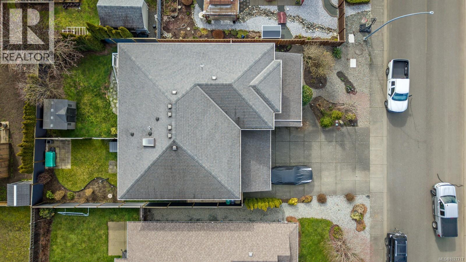 826 Grumman Pl, Comox