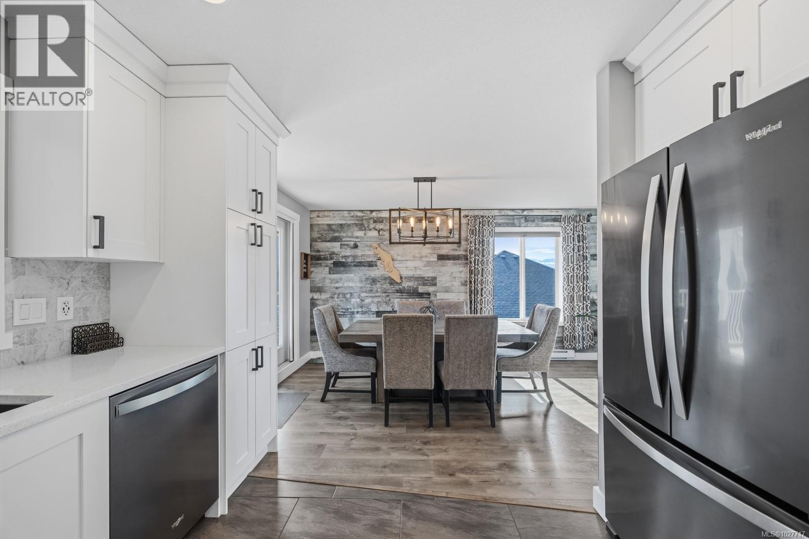 826 Grumman Pl, Comox