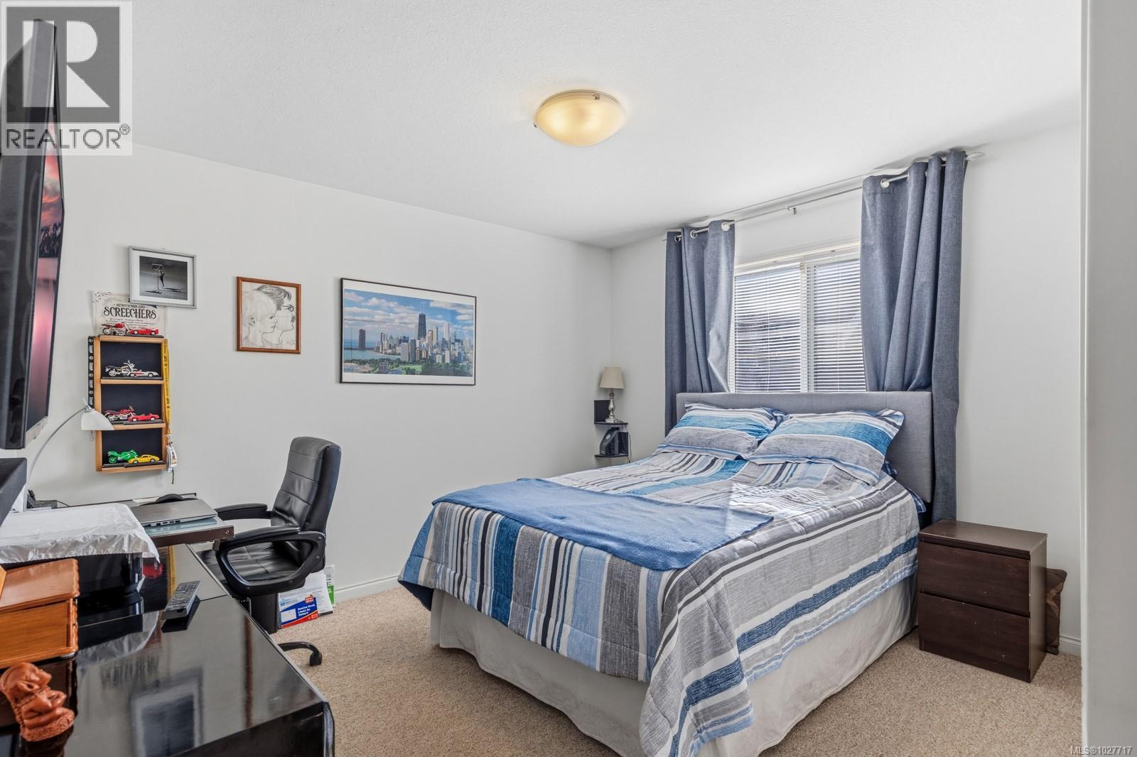 826 Grumman Pl, Comox