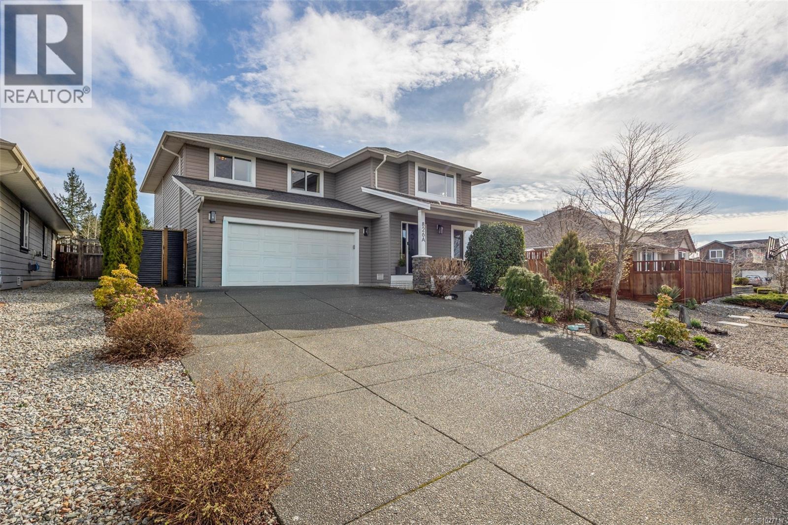 826 Grumman Pl, Comox