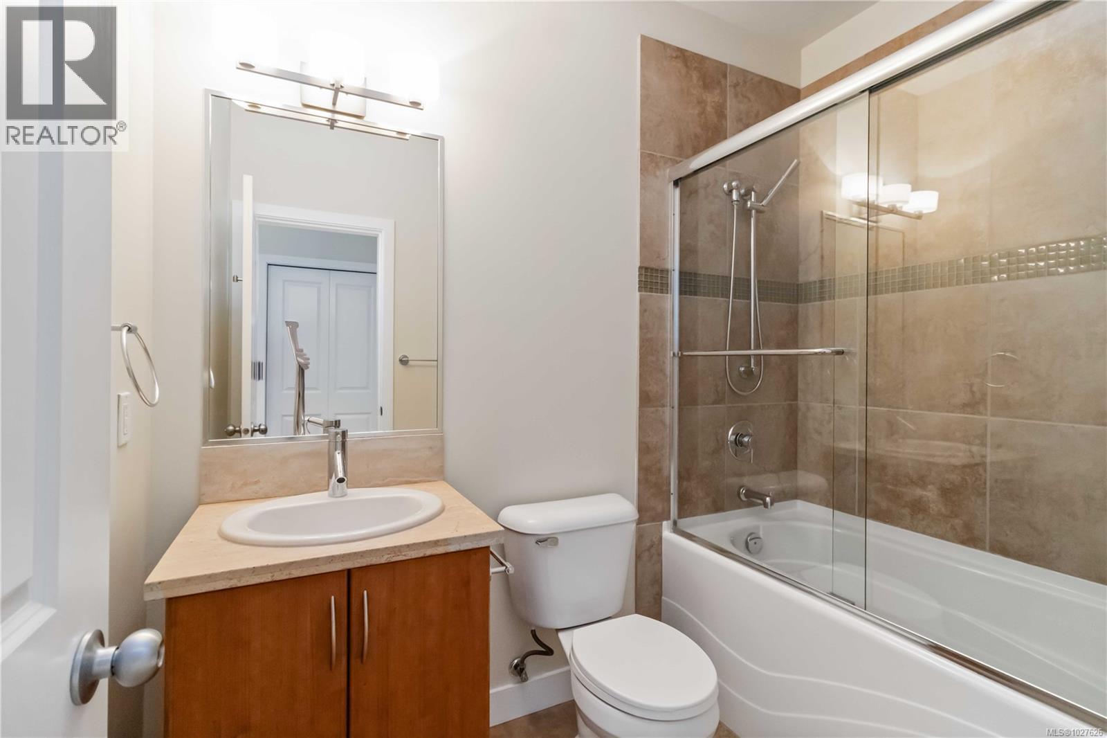 405 608 Fairway Avenue, Langford