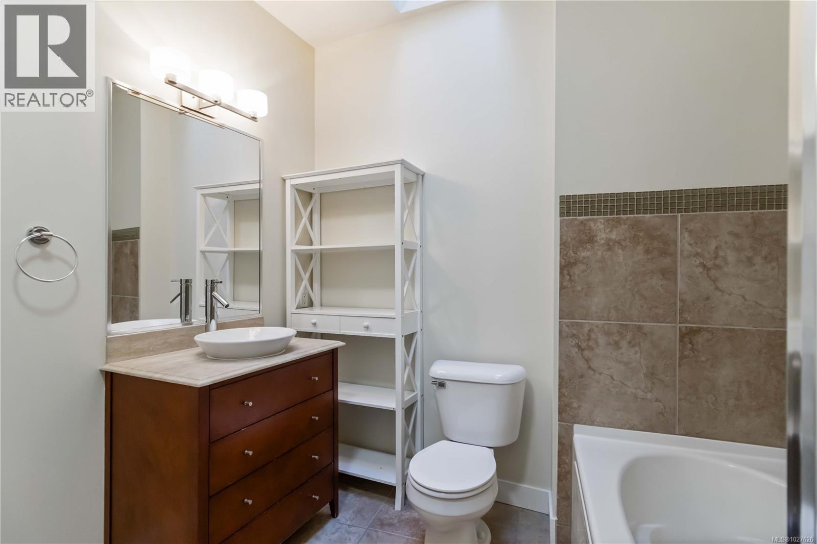 405 608 Fairway Avenue, Langford