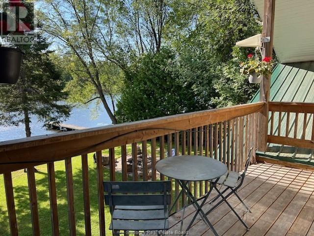 22B CHAMPAGNE AVENUE - 17