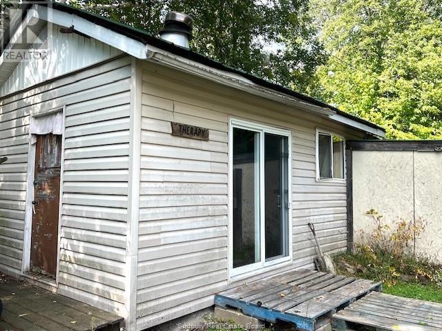 22B CHAMPAGNE AVENUE - 21