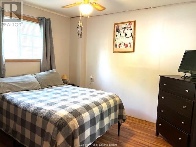 22B CHAMPAGNE AVENUE - 9
