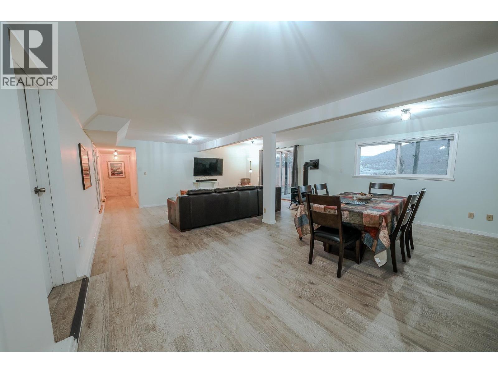 2124 SOUTH LAKESIDE DRIVE, Williams Lake