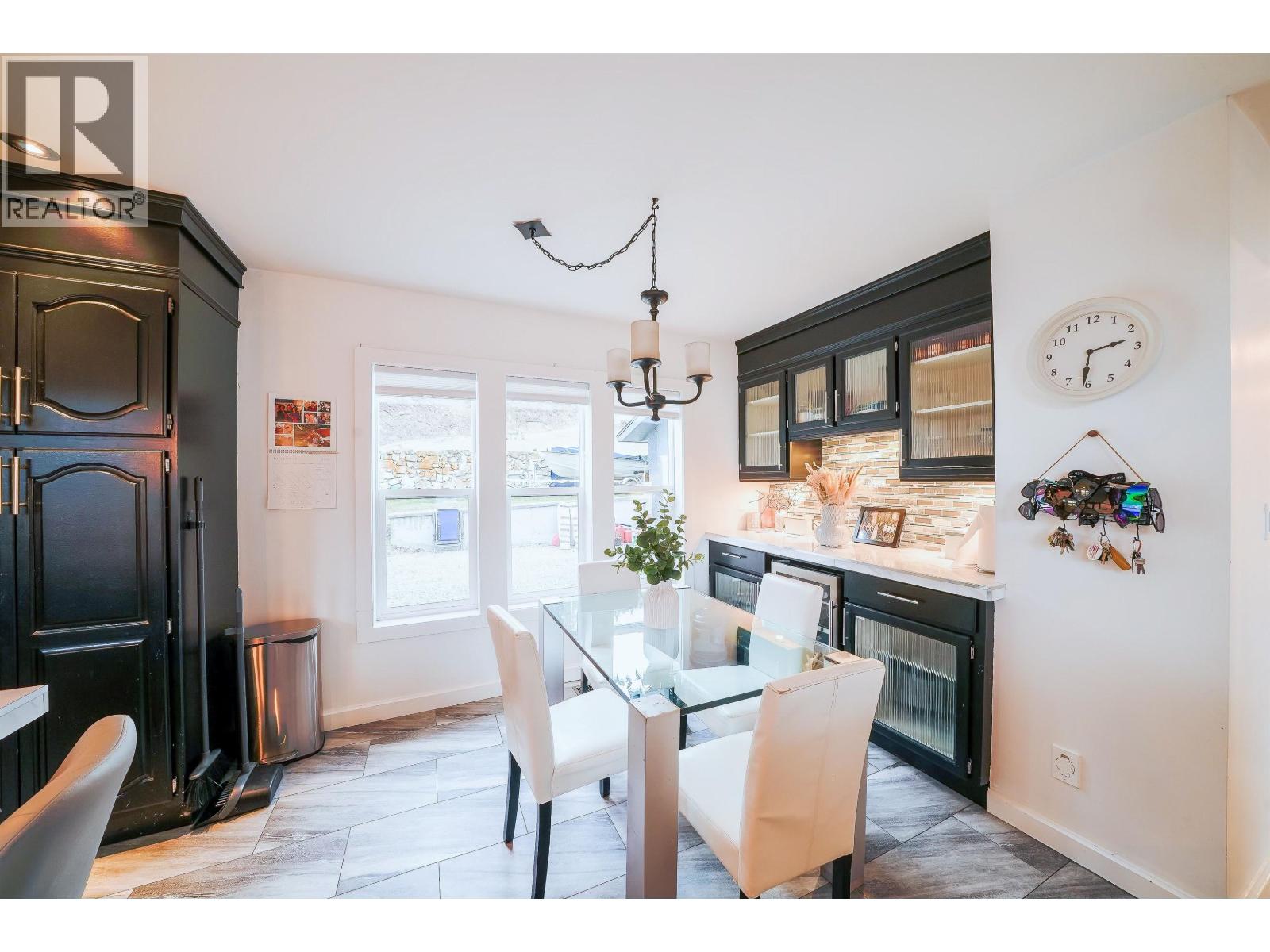 2124 SOUTH LAKESIDE DRIVE, Williams Lake