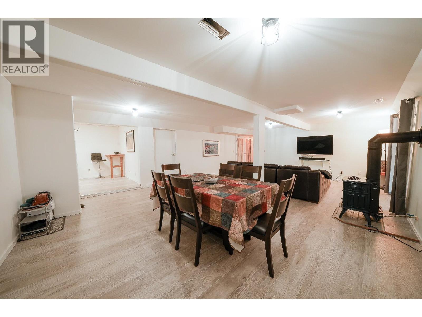 2124 SOUTH LAKESIDE DRIVE, Williams Lake