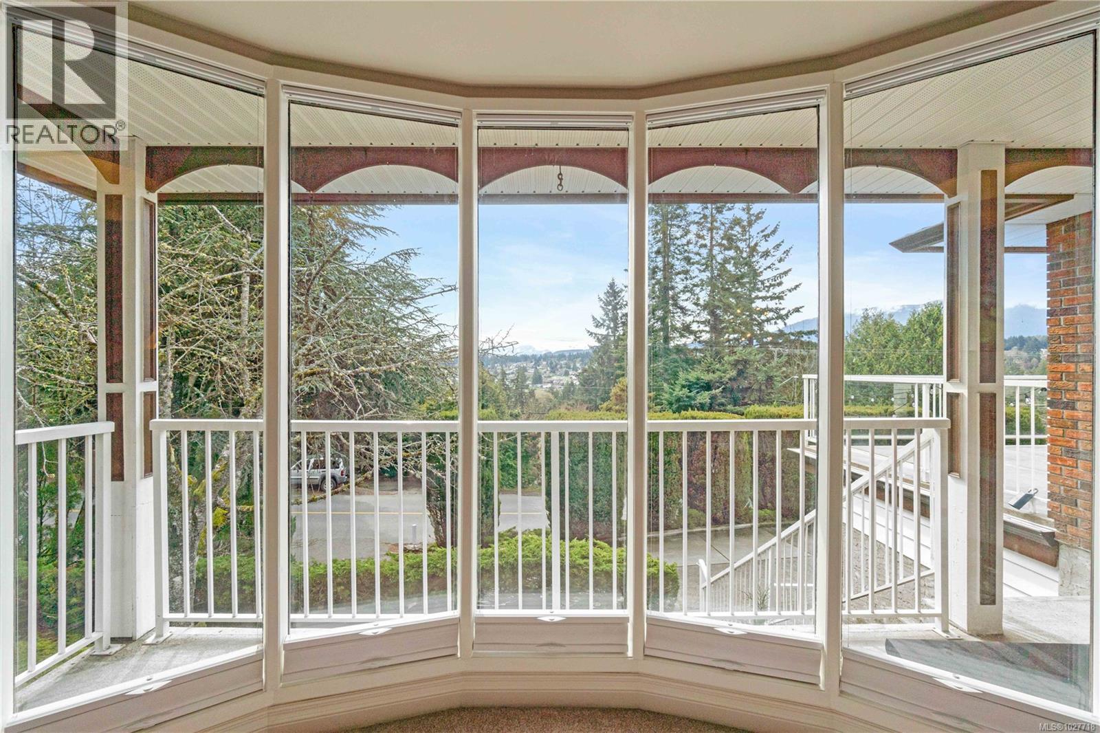 3270 Smugglers Hill Dr, Nanaimo