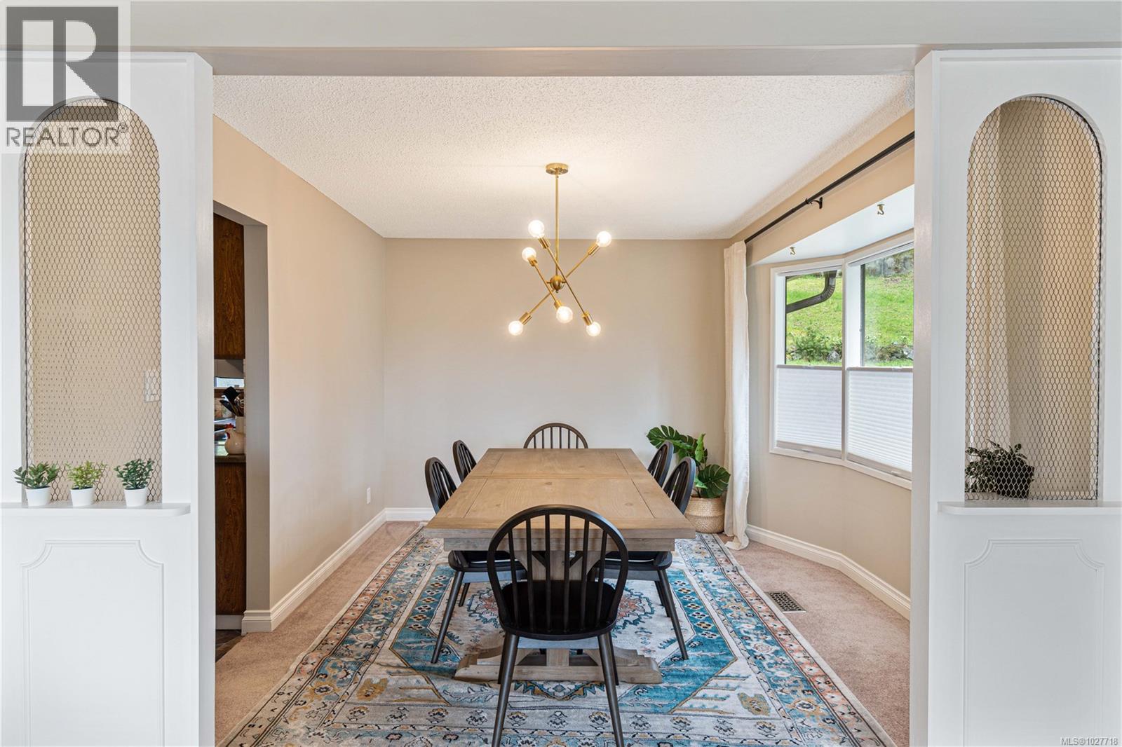 3270 Smugglers Hill Dr, Nanaimo