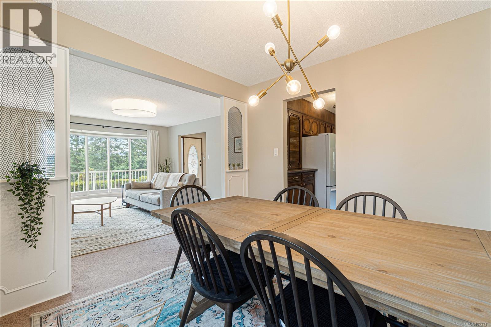 3270 Smugglers Hill Dr, Nanaimo