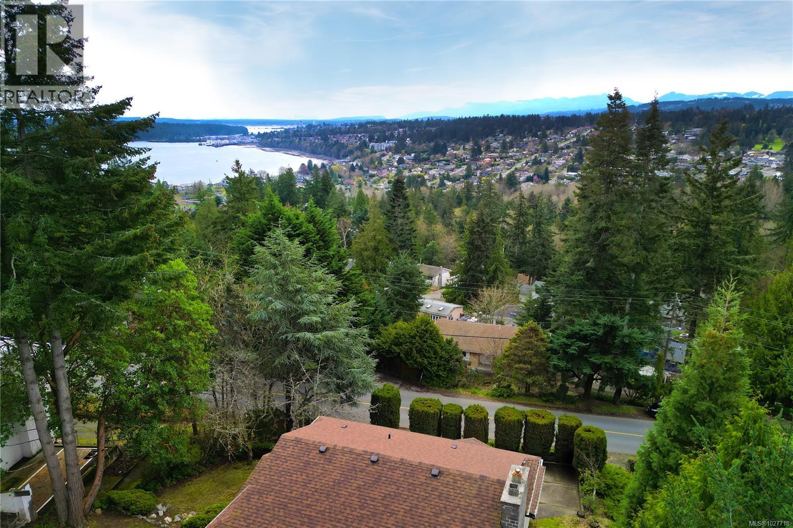 3270 Smugglers Hill Dr, Nanaimo