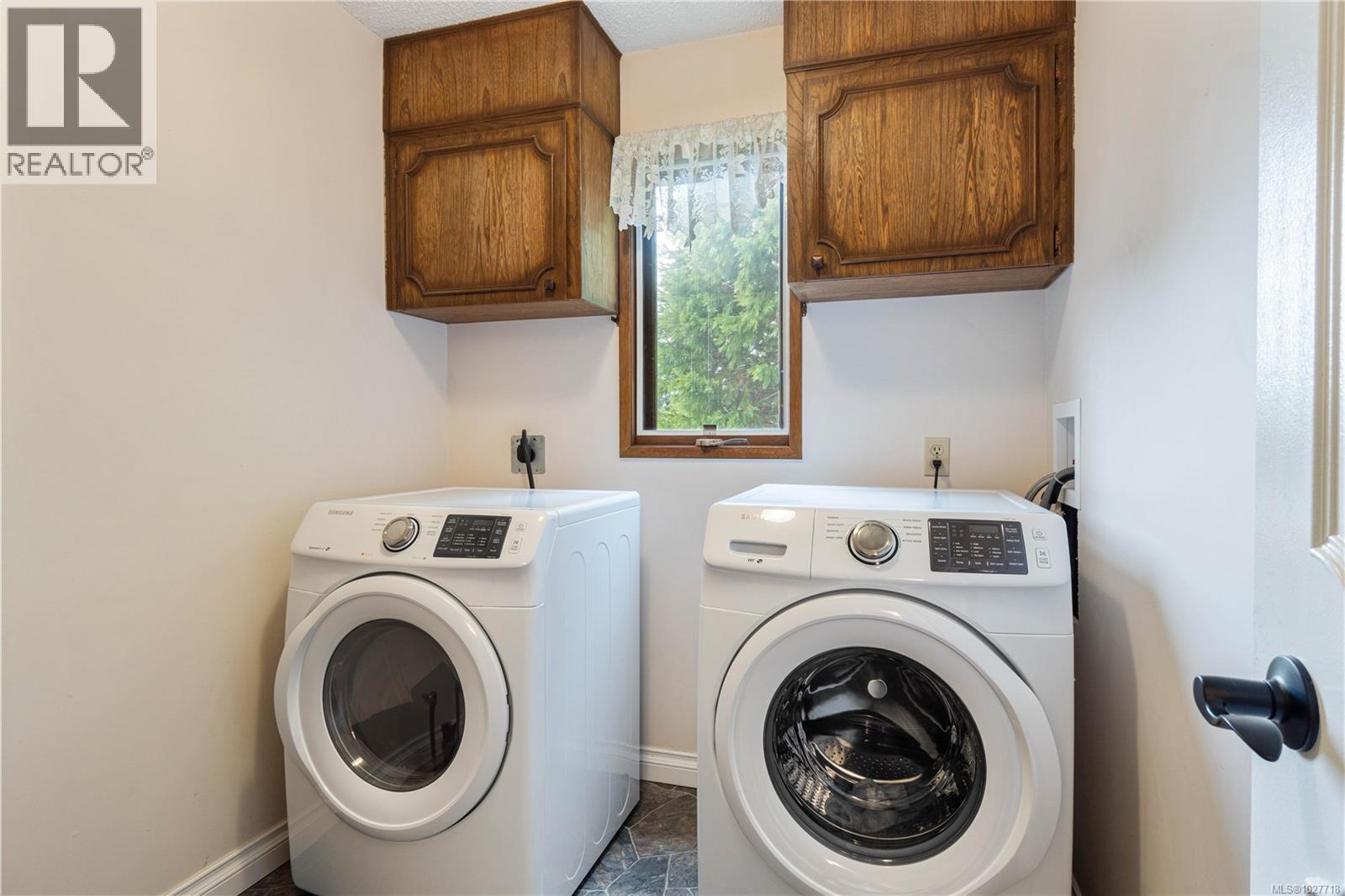 3270 Smugglers Hill Dr, Nanaimo