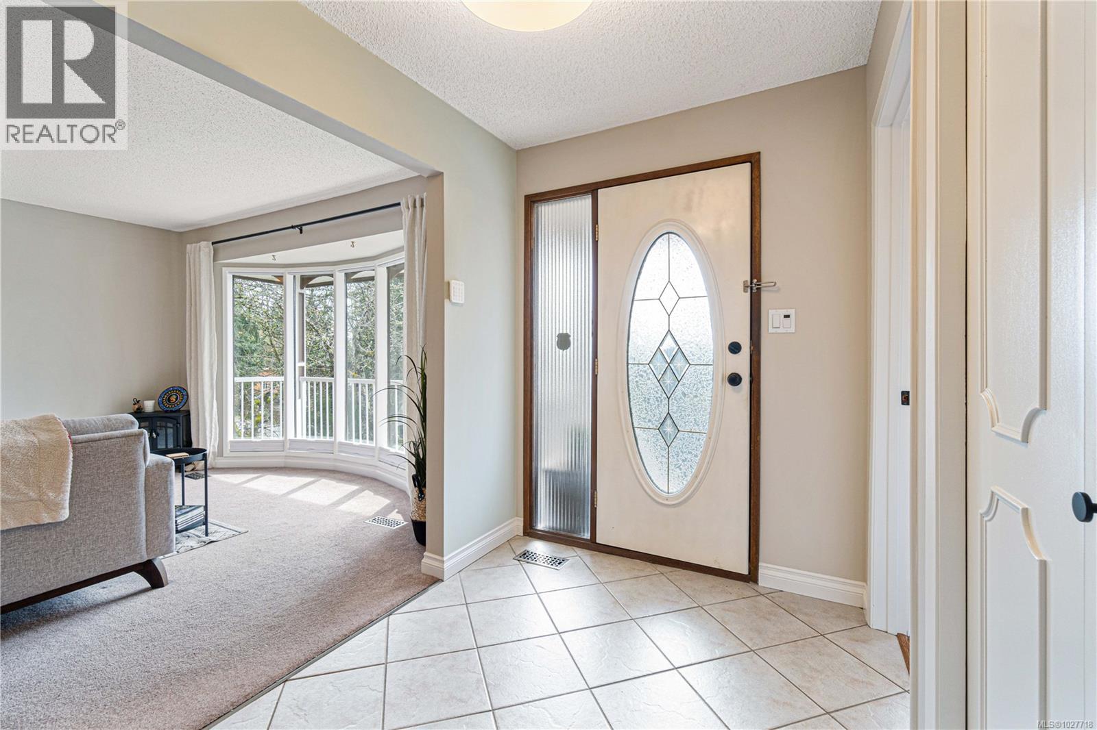 3270 Smugglers Hill Dr, Nanaimo