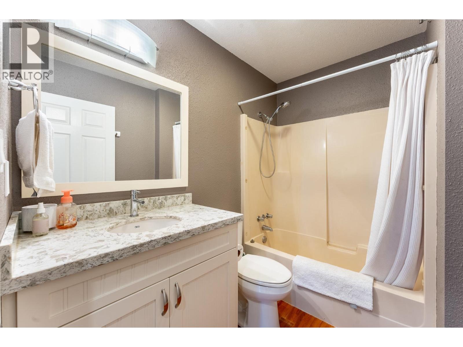 55680 JARDINE LOOP, Cluculz Lake