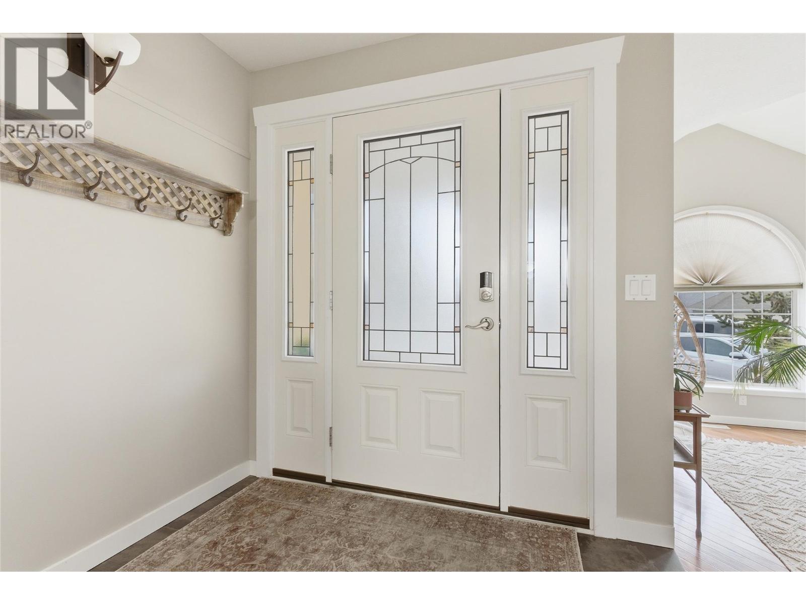 910 HEATHERTON Court, Kamloops