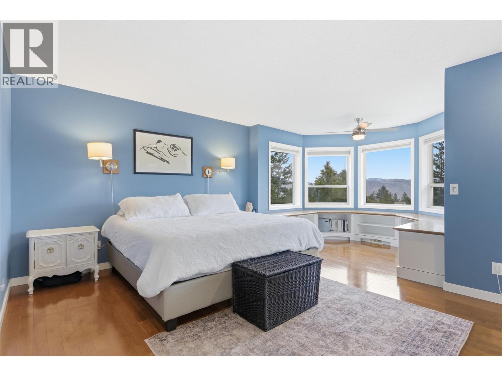 910 HEATHERTON Court, Kamloops