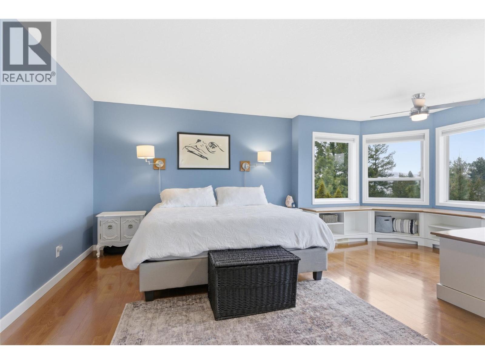 910 HEATHERTON Court, Kamloops