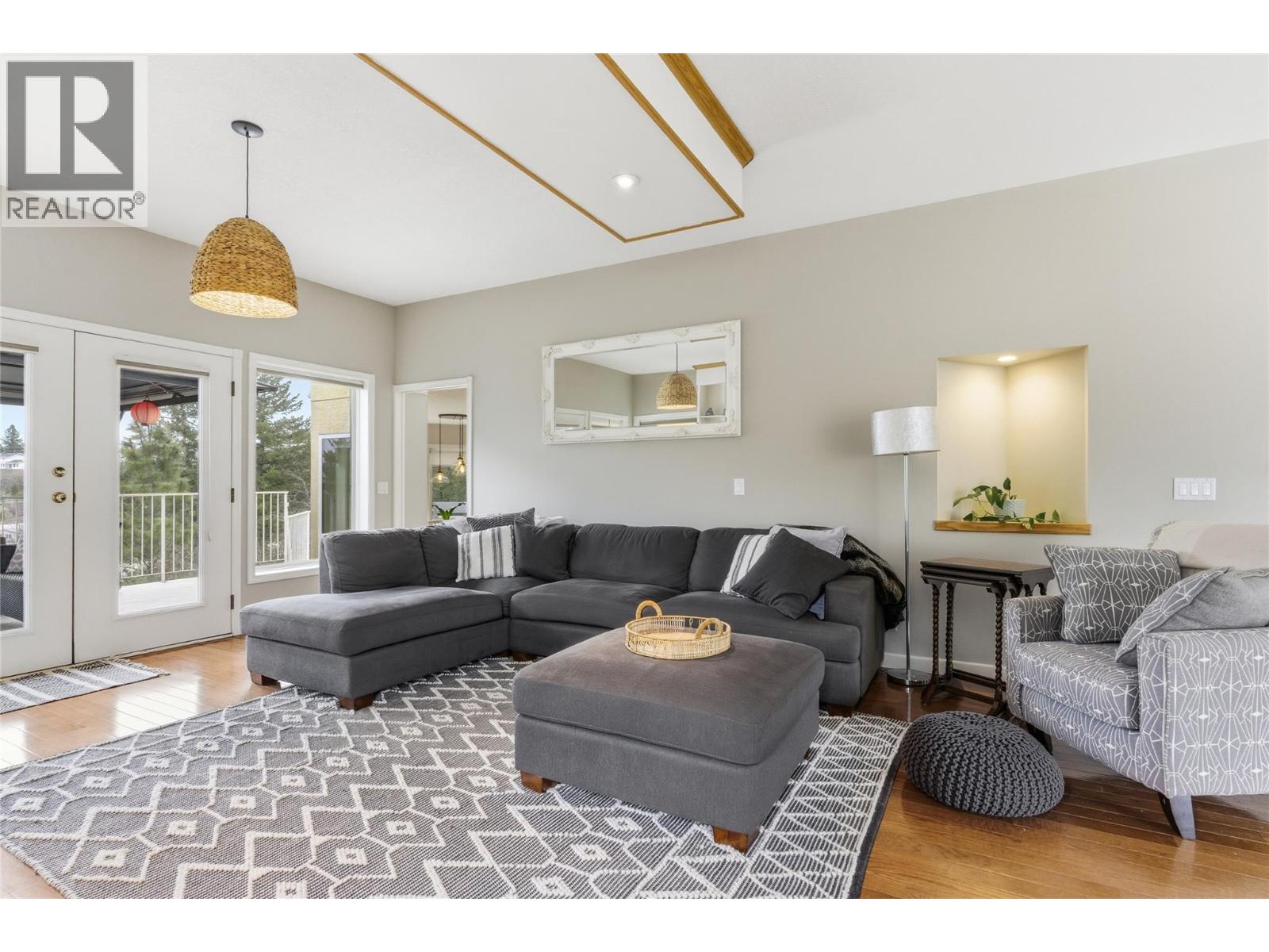 910 HEATHERTON Court, Kamloops