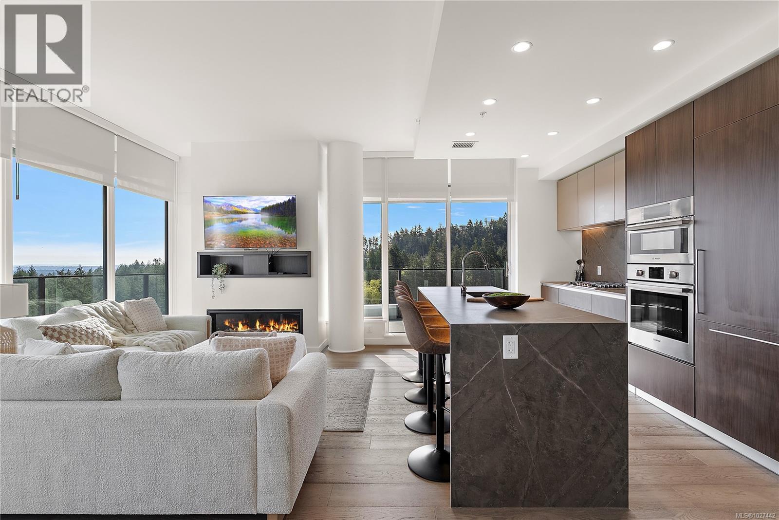 1402 2000 Hannington Road, Langford