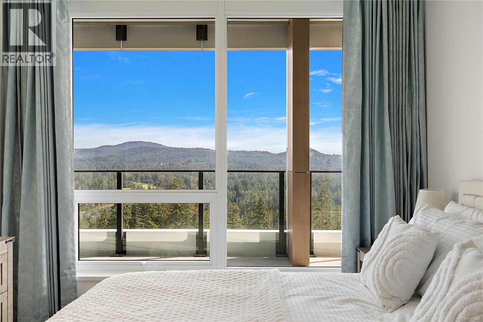 1402 2000 Hannington Road, Langford