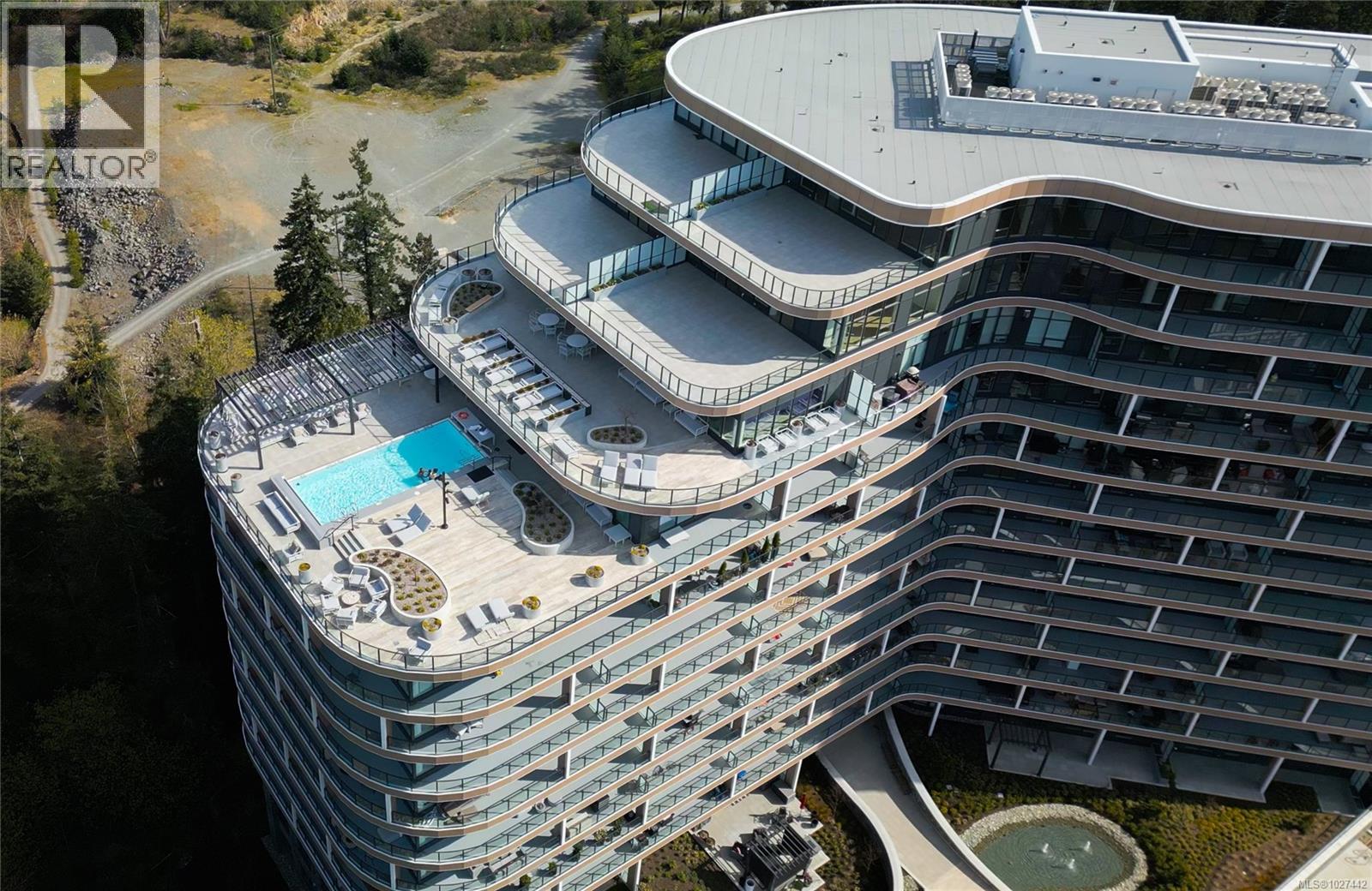 1402 2000 Hannington Road, Langford