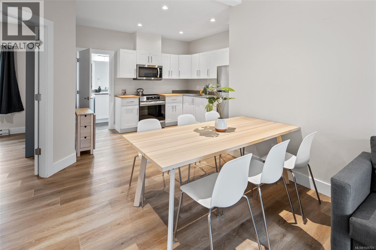  326 Lone Oak Place, Langford