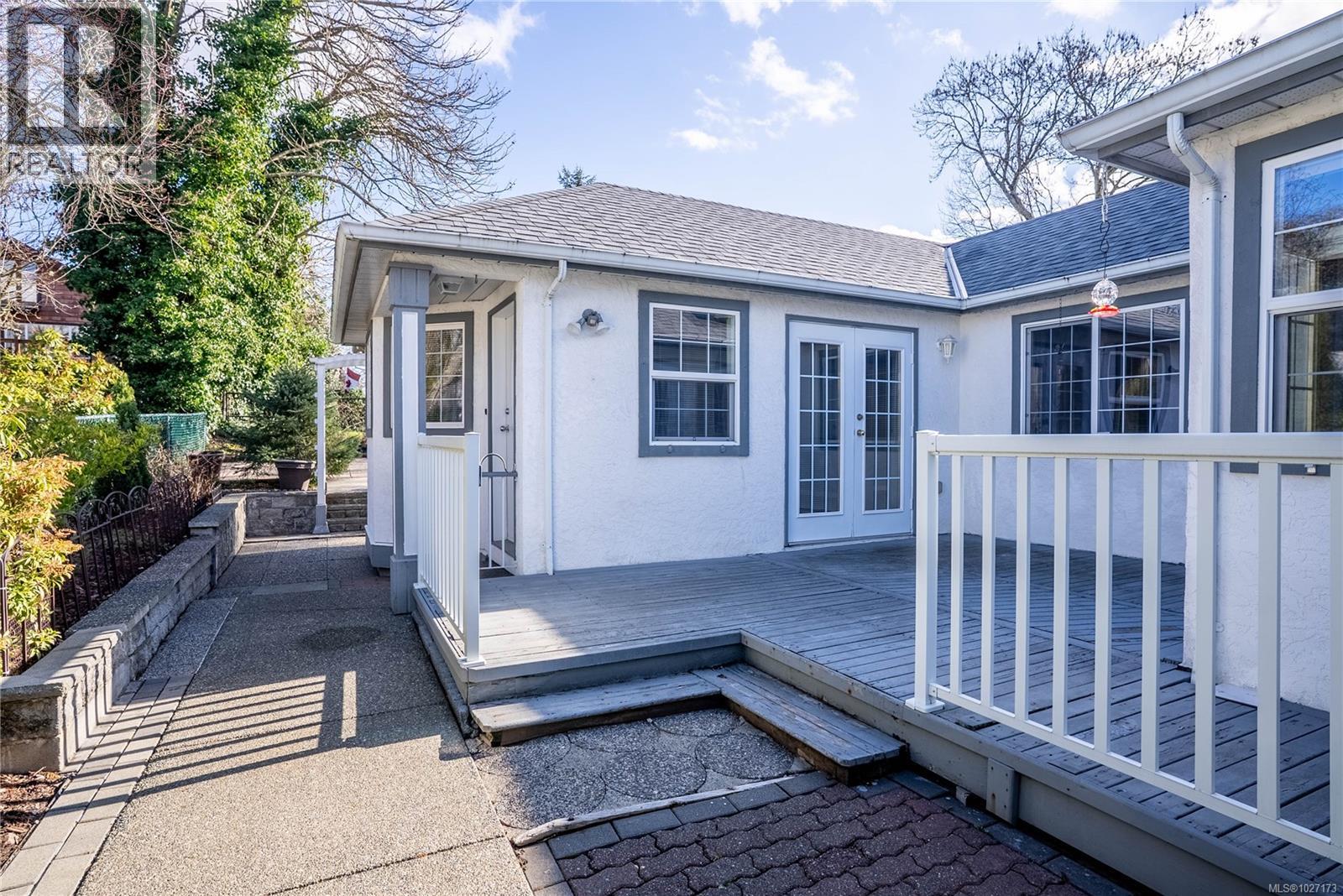  3165 Wascana Street, Saanich