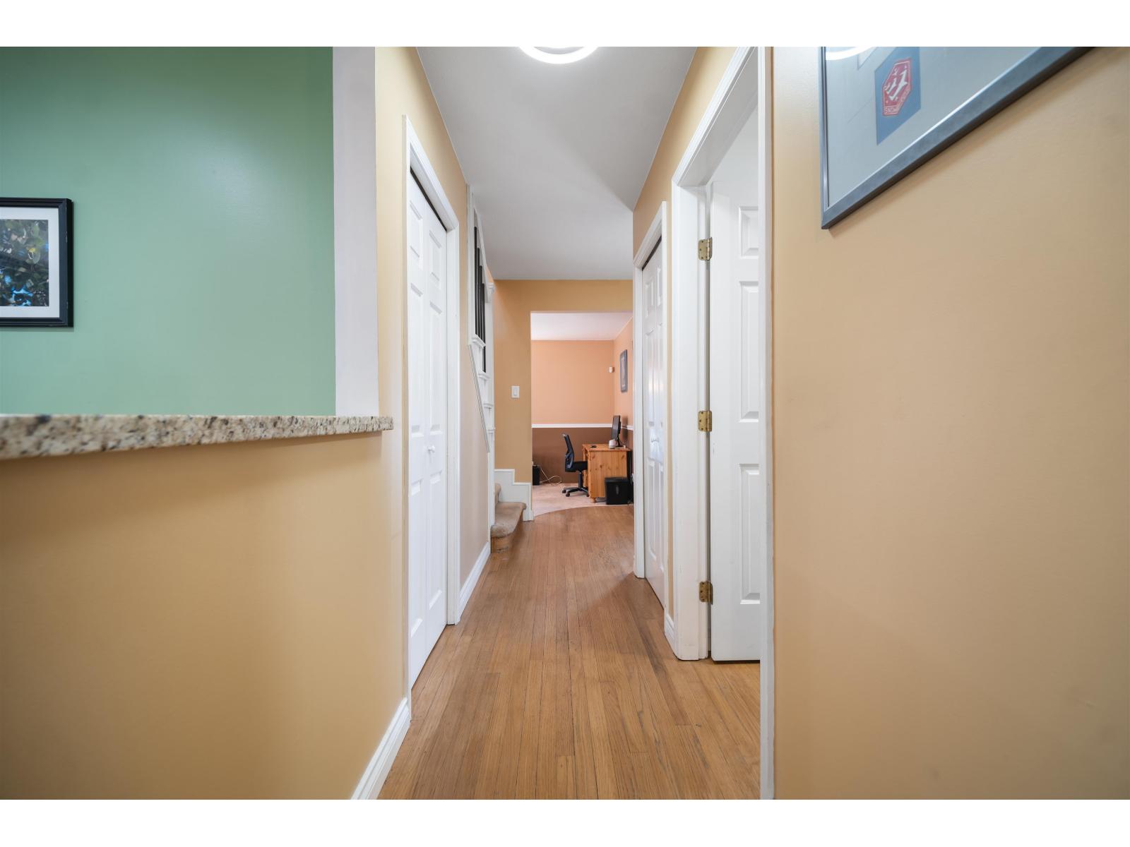 9564 204A STREET, Langley