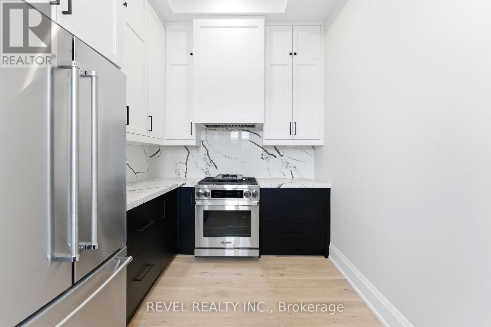 456 TOYNEVALE ROAD - 18