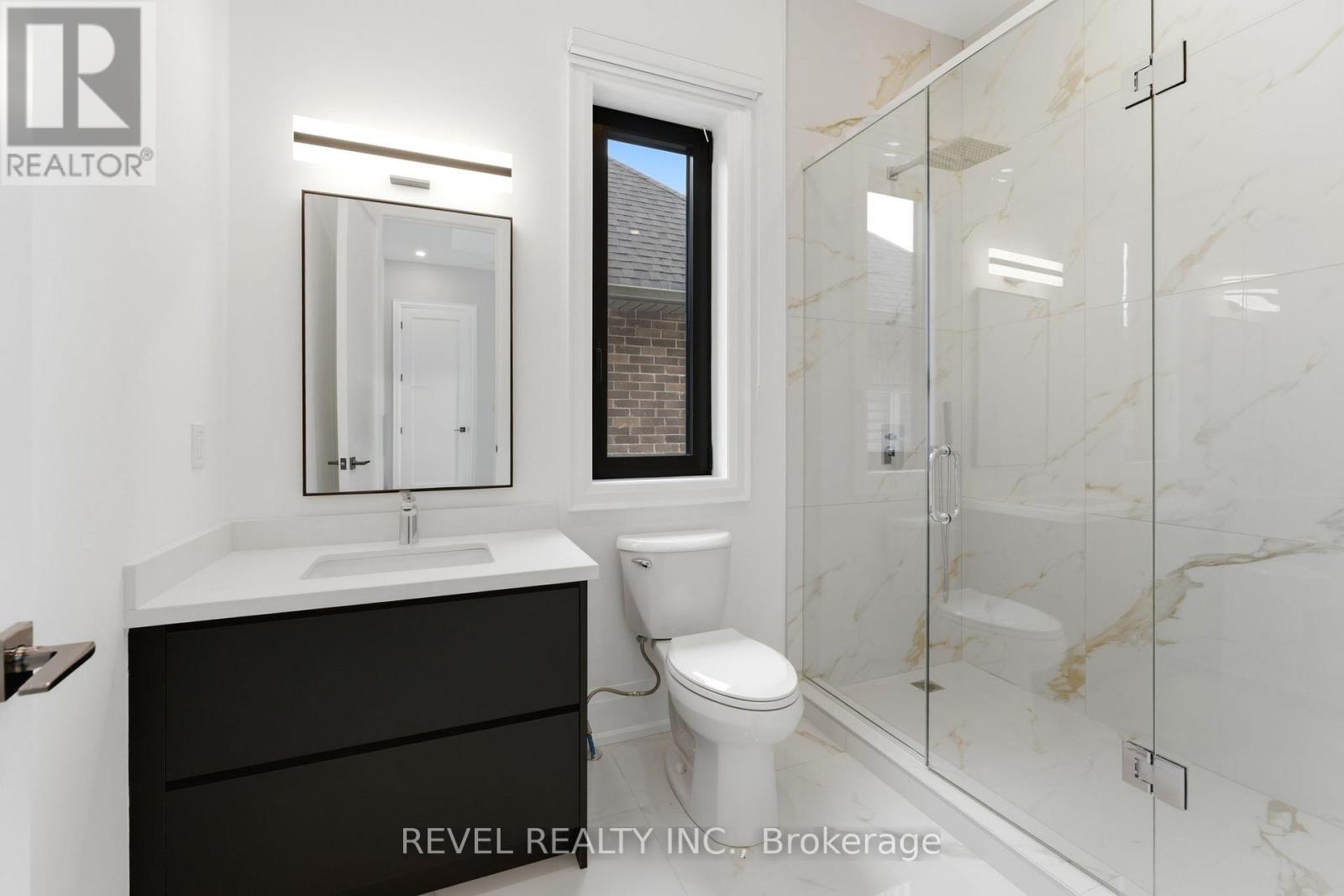456 TOYNEVALE ROAD - 36