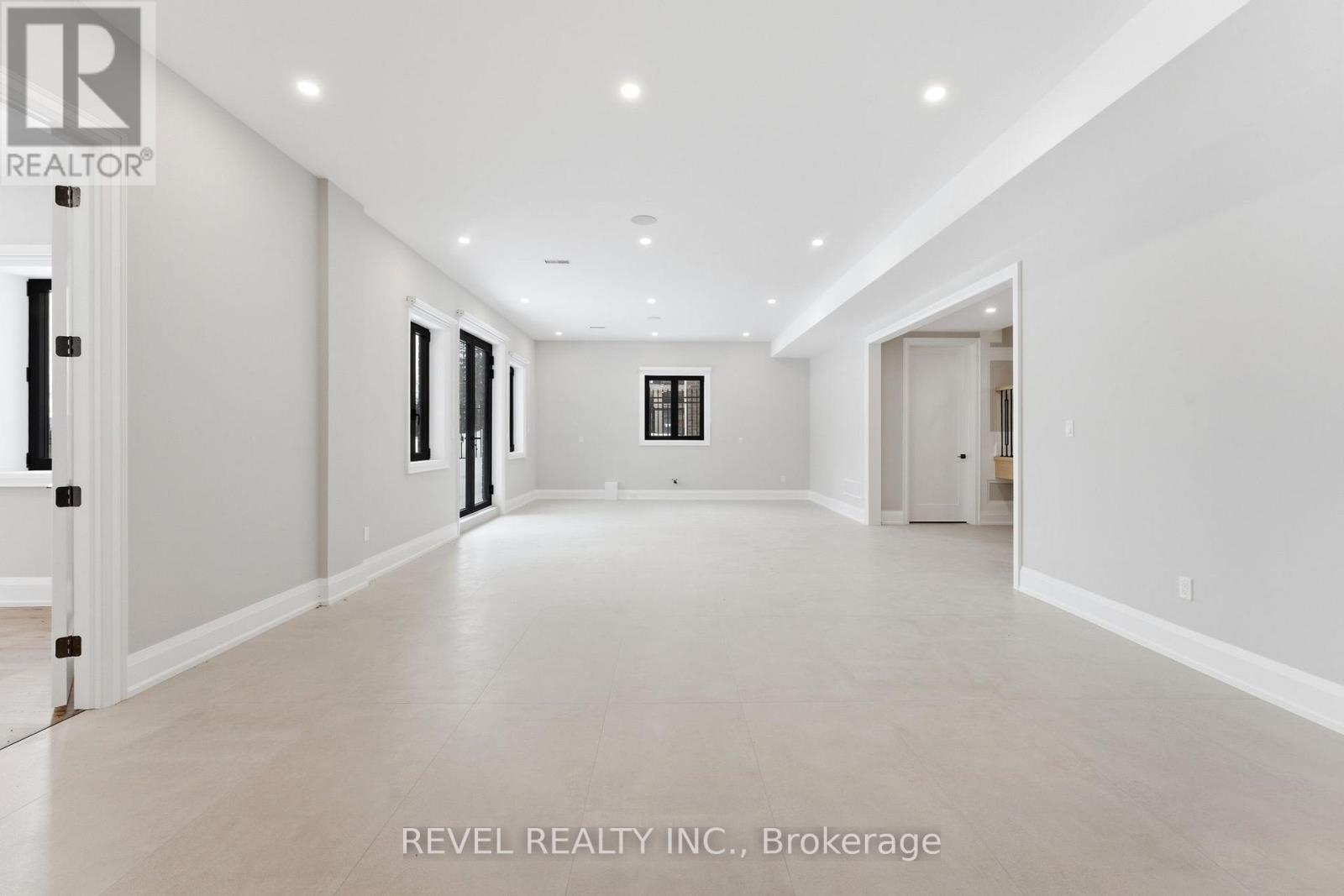 456 TOYNEVALE ROAD - 42