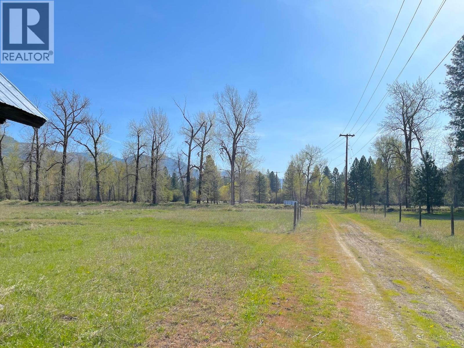 61st Avenue, Grand Forks