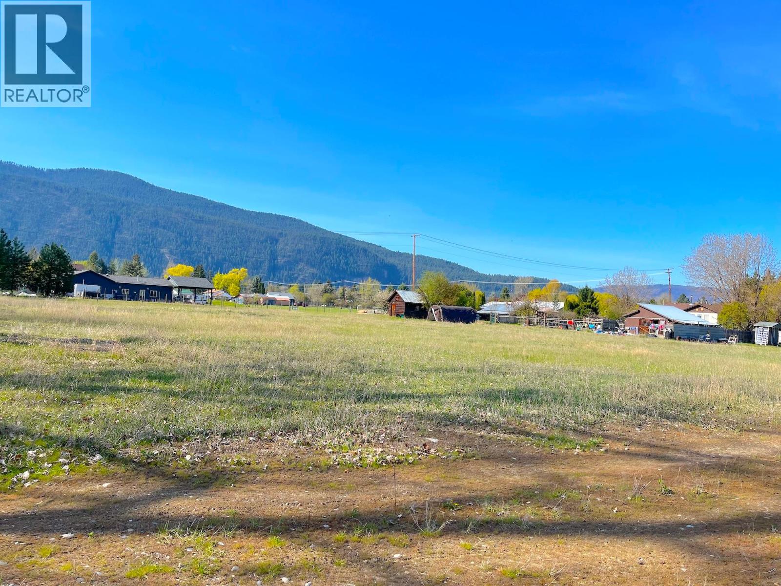 61st Avenue, Grand Forks