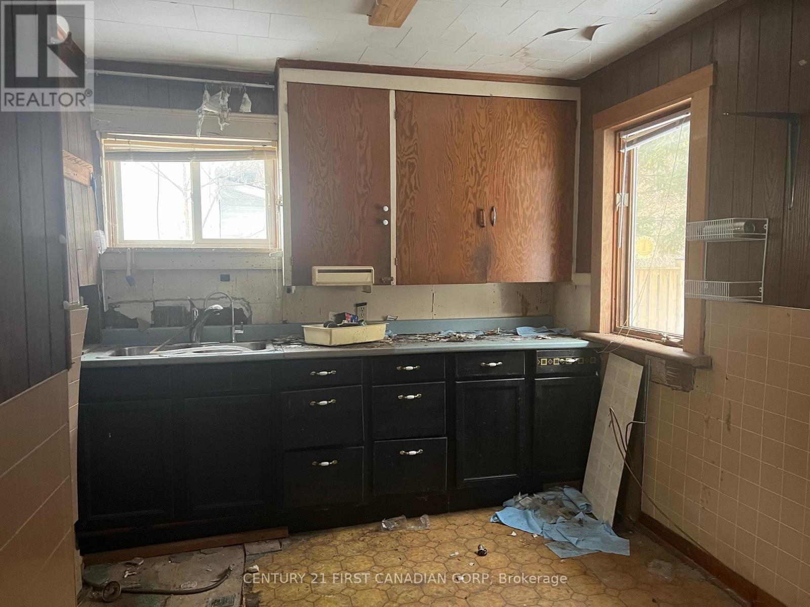 205 ORCHARD STREET, Central Elgin (Port Stanley), Ontario