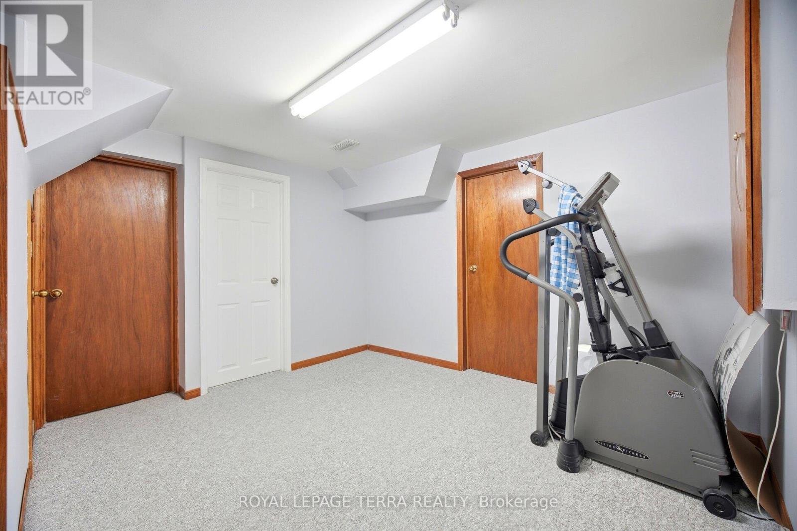 32 BRIDEKIRK PLACE - 42