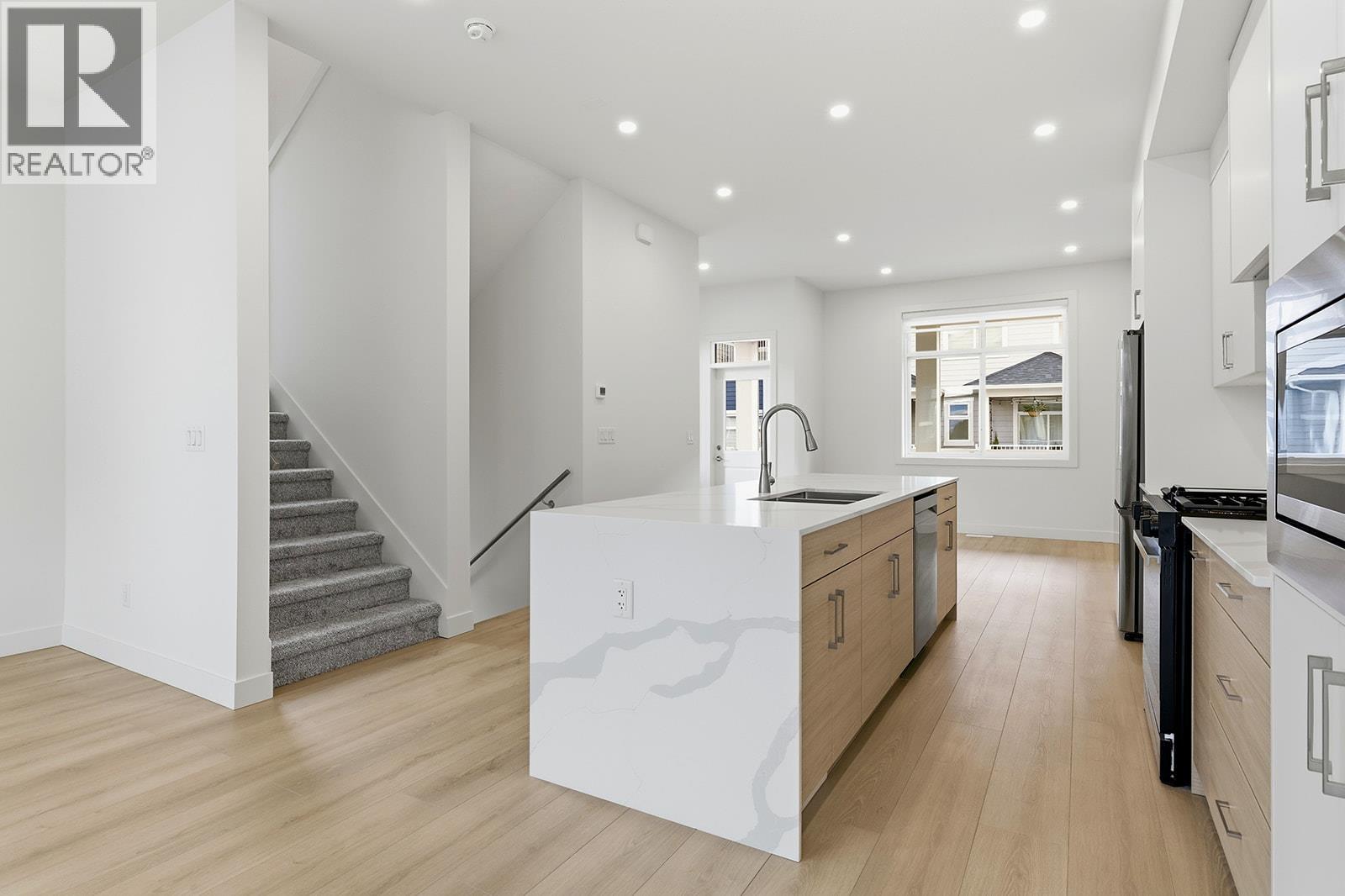 115 5300 Main Street, Kelowna