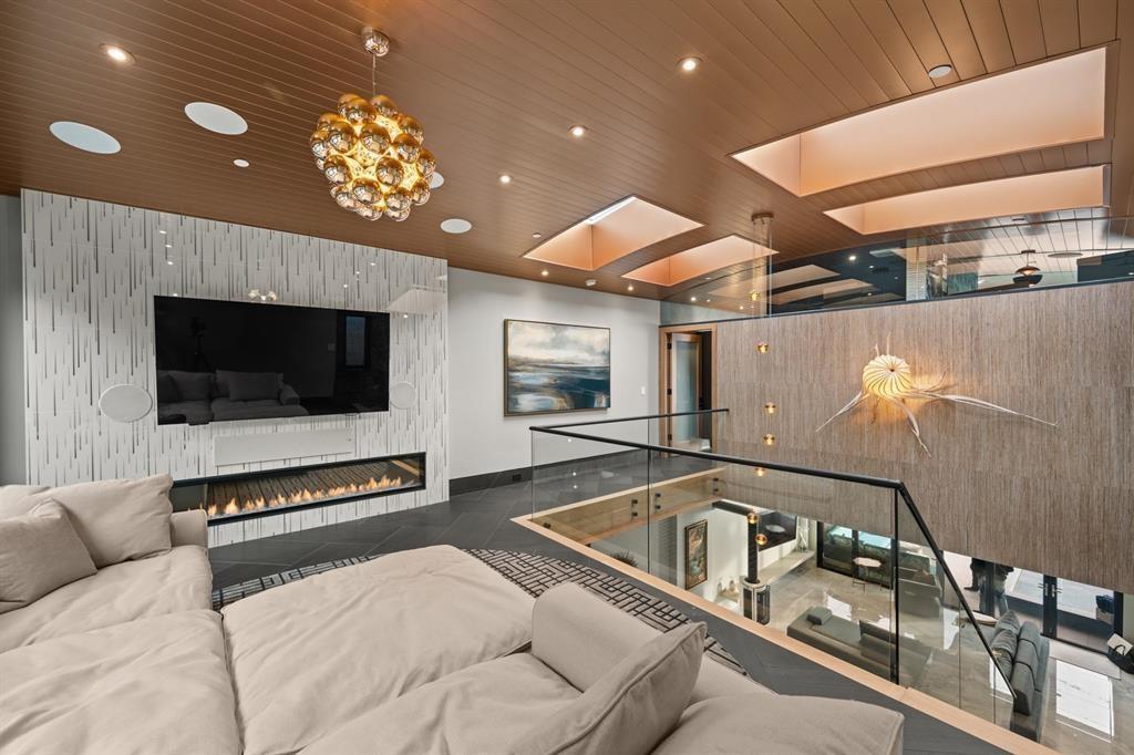 14555 MARINE DRIVE, White Rock