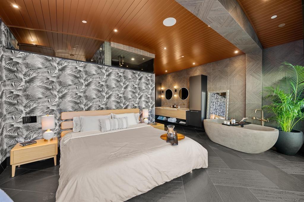 14555 MARINE DRIVE, White Rock