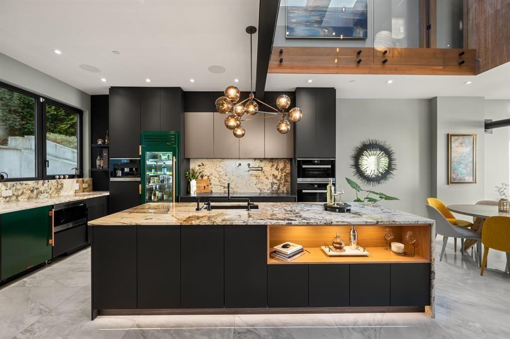 14555 MARINE DRIVE, White Rock