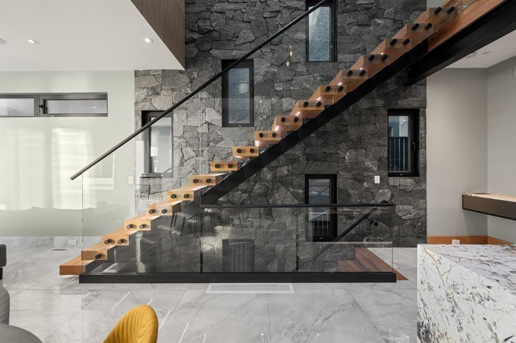 14555 MARINE DRIVE, White Rock