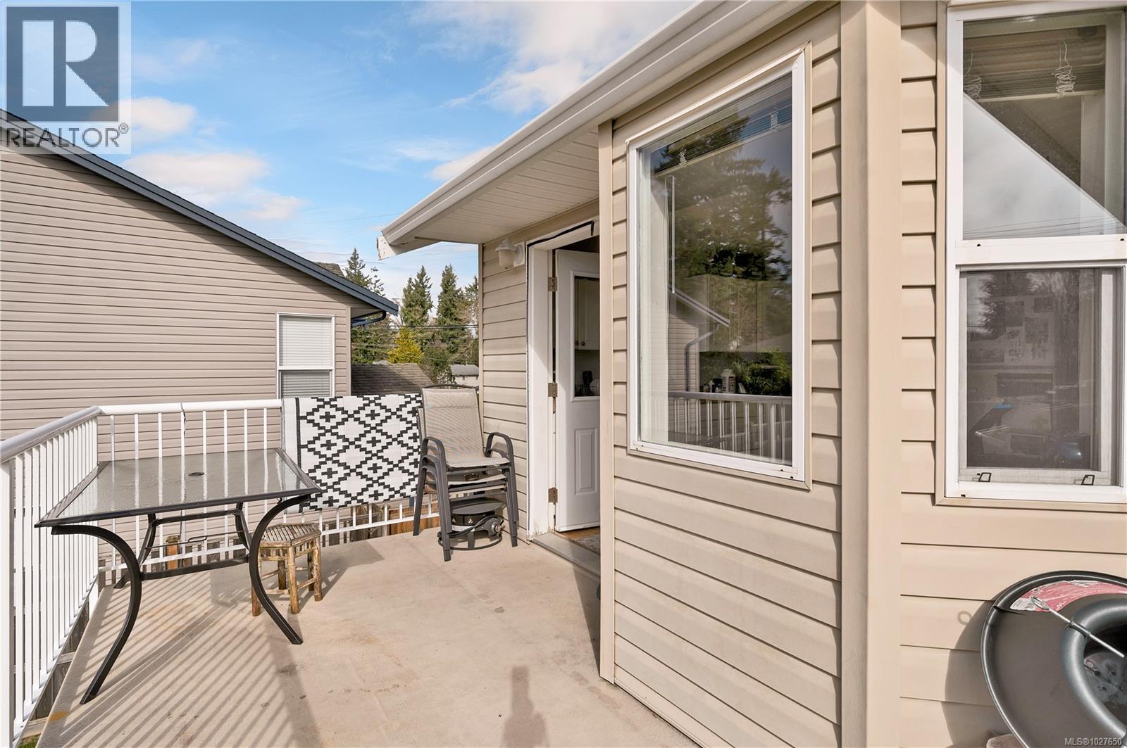 313 HARROGATE RD - 25