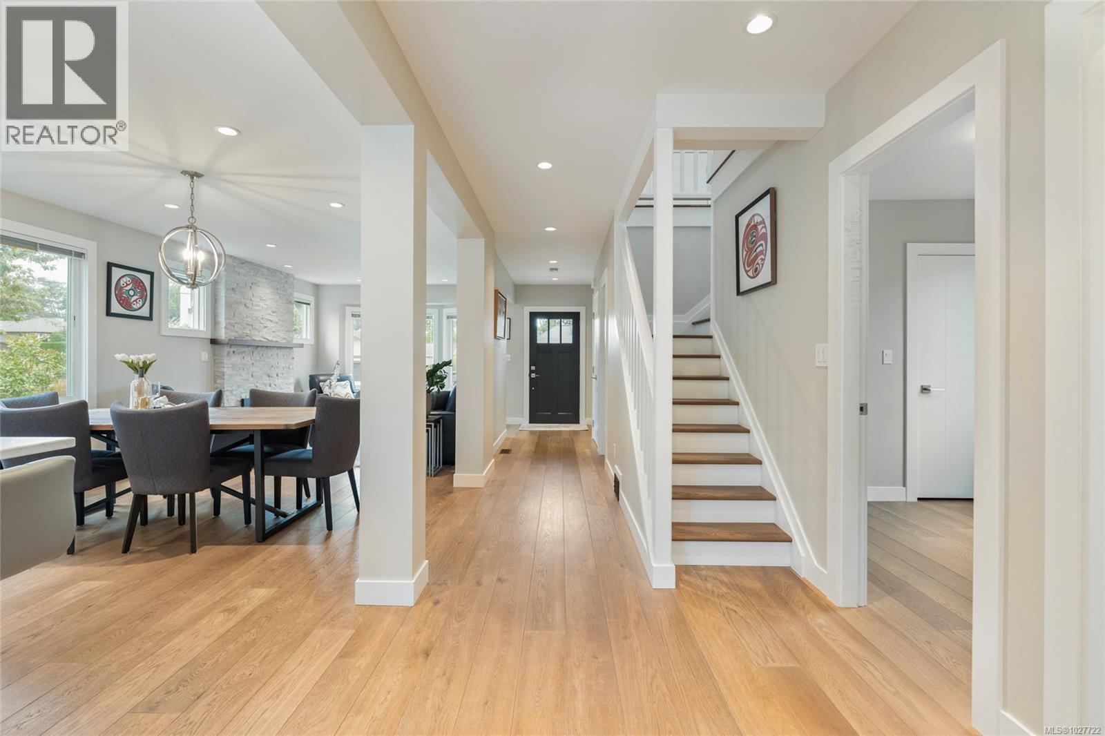  2051 Hampshire Road, Oak Bay